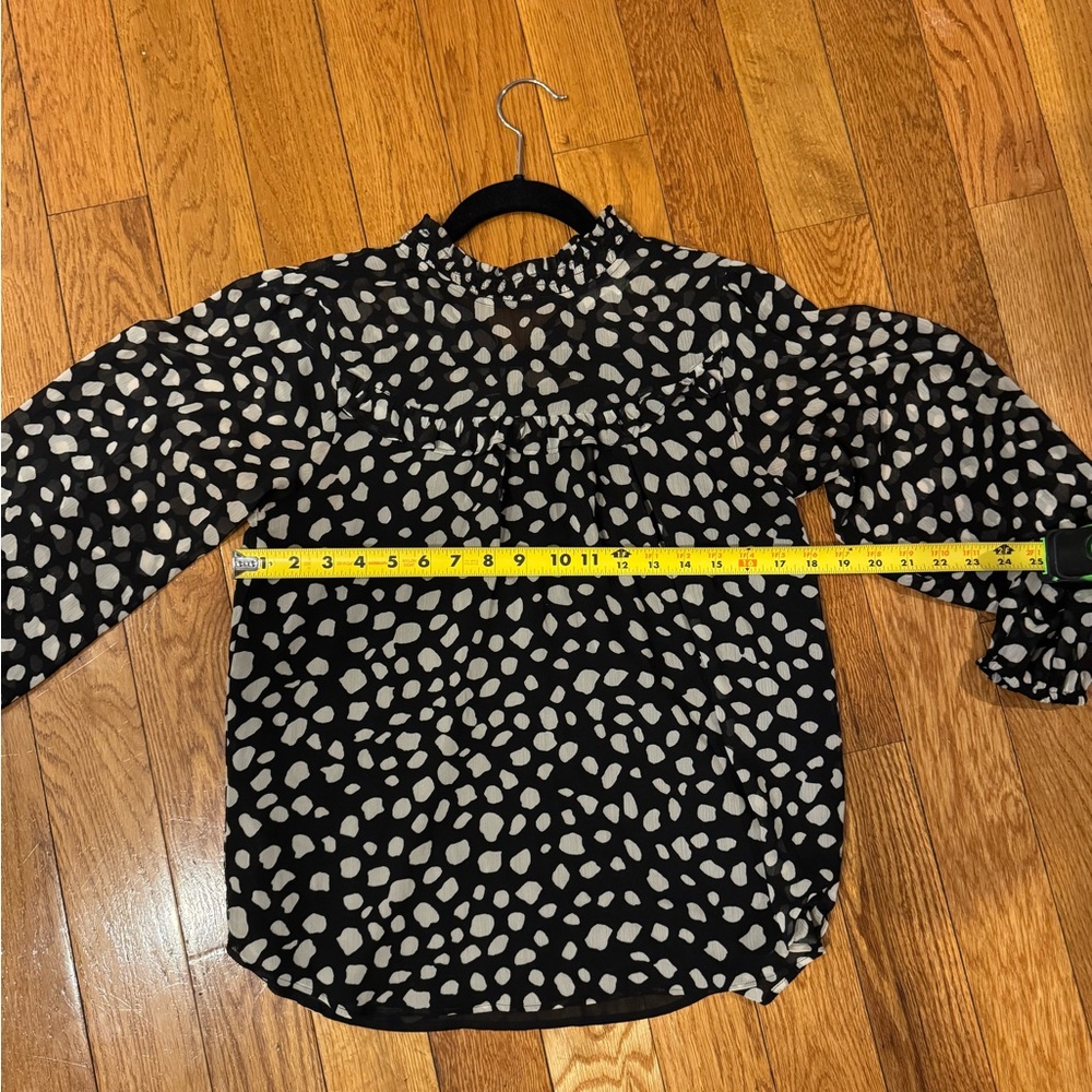LOFT blouse - Picture 2 of 4